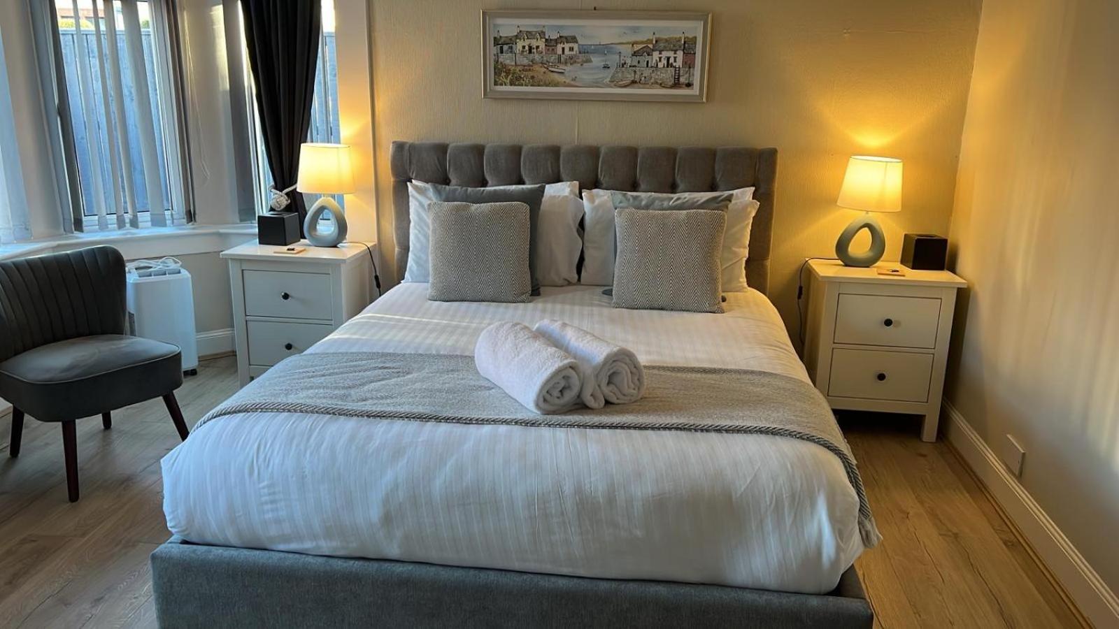 Peacock Guest House Largs Kültér fotó